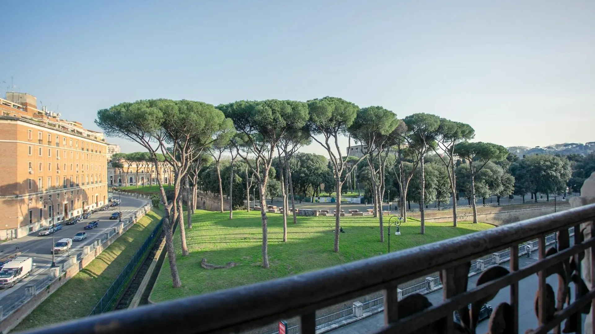 Elegance And Style In The Heart Of Rome Apartment Italy