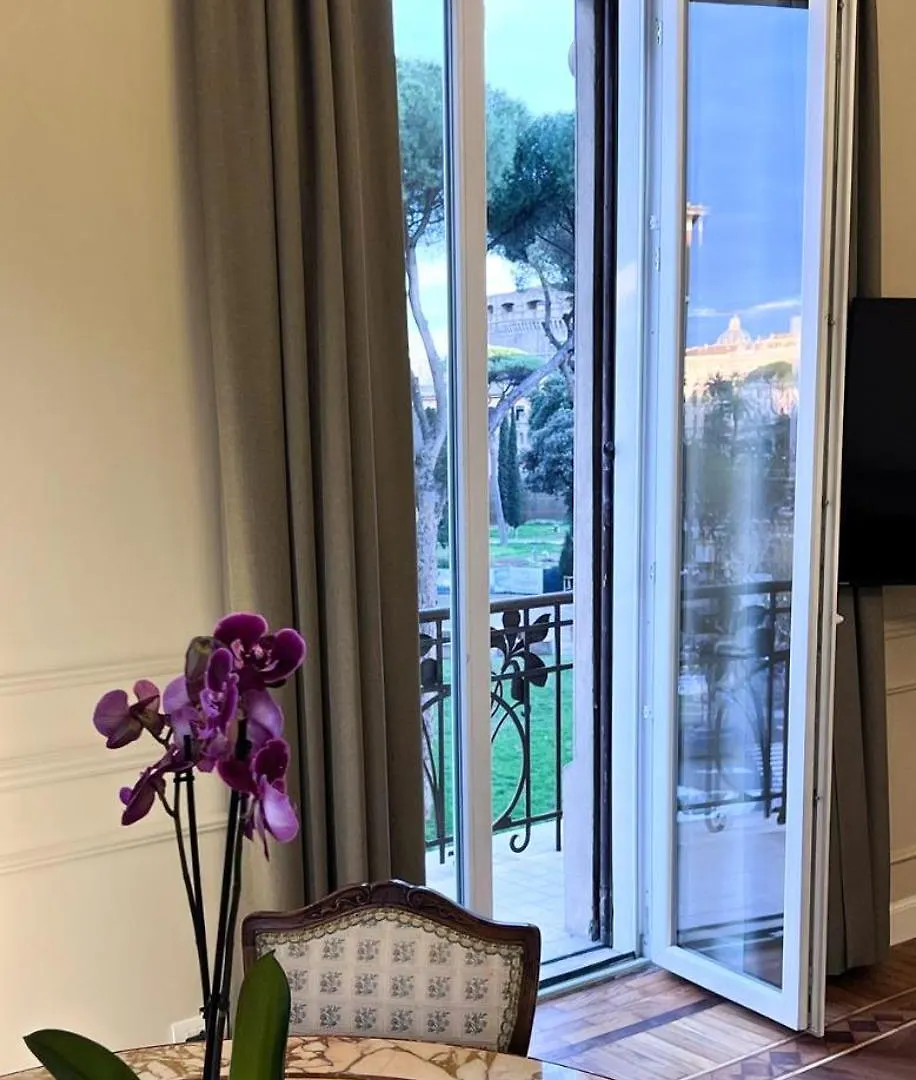Elegance And Style In The Heart Of Rome Apartment
