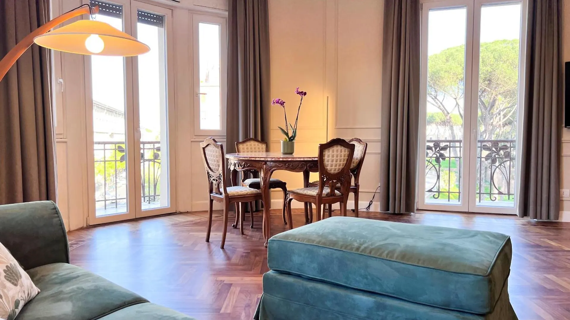Elegance And Style In The Heart Of Rome Apartment