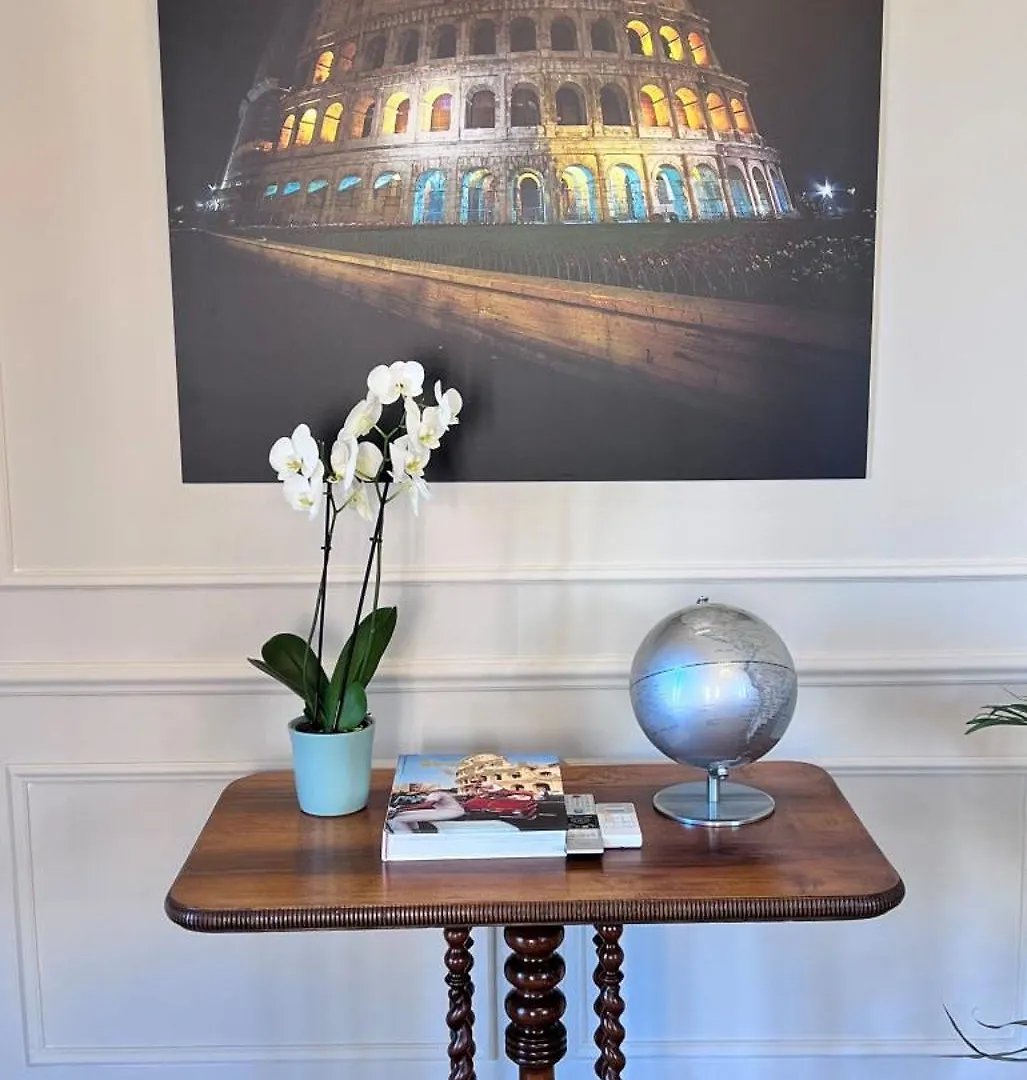 Elegance And Style In The Heart Of Rome Apartment